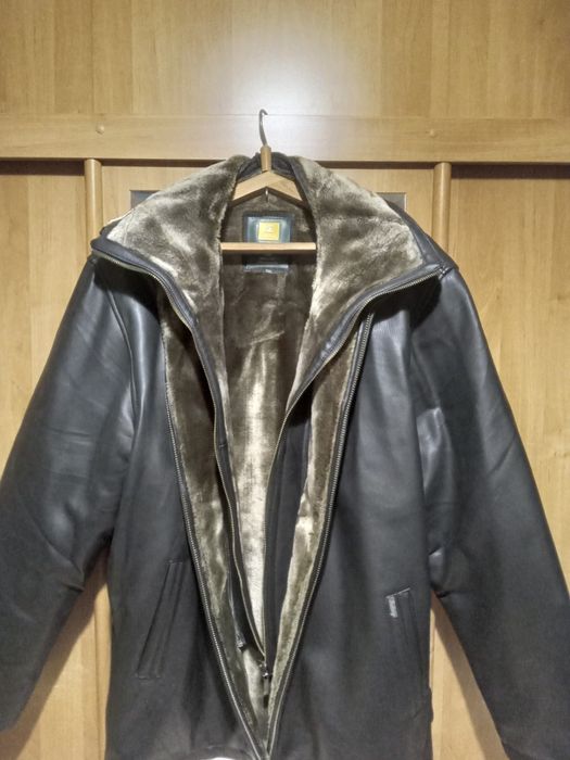 Зимняя  мужская  куртка  размер 52 - 54