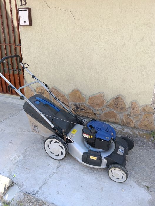 Самоходна косачка Luxxtolls!