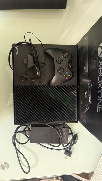 Xbox One Elite Limited Edition 1TB + Controller