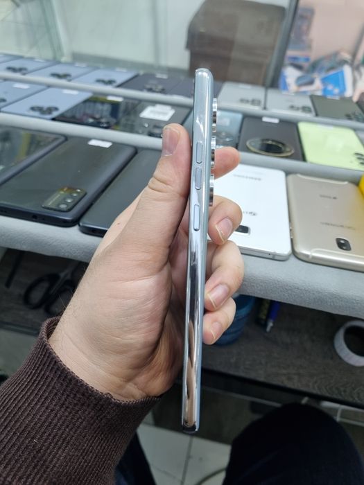 Tecno Camon 40 8.256gb