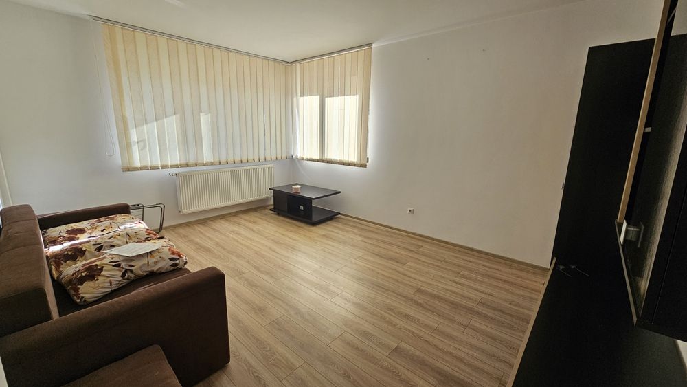 Apartament decomandat 55 mp de închiriat, Cetate