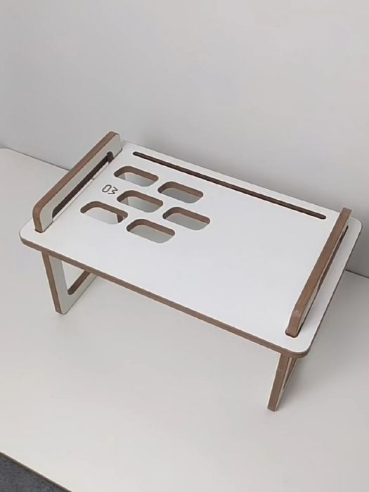 Столик для ноутбука  - мебель