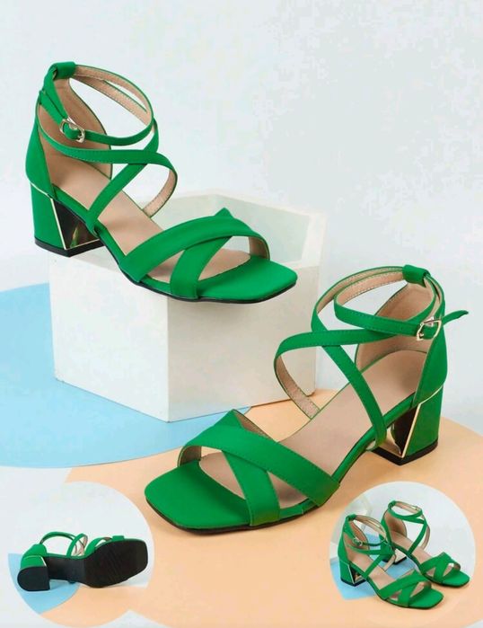 Дамски сандали на стабилен ток