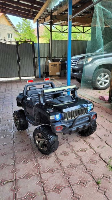 Детская машинка на пульте Hummer