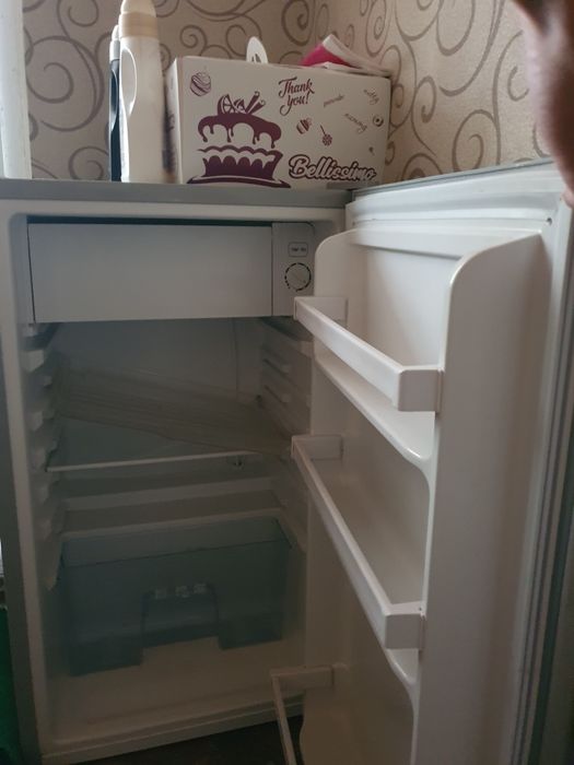 Холоделник 2 та сотилади