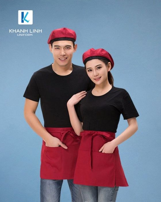 Поло на заказ с логотипом вашей компании.