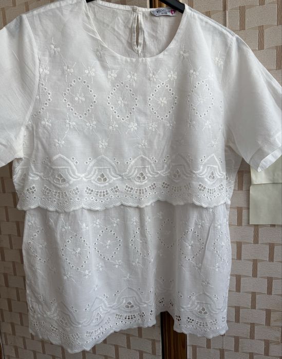 Блузка белая тонкая, легкая, разм. M (примерно)