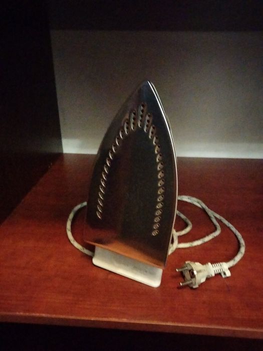 Утюг Braun рабочий