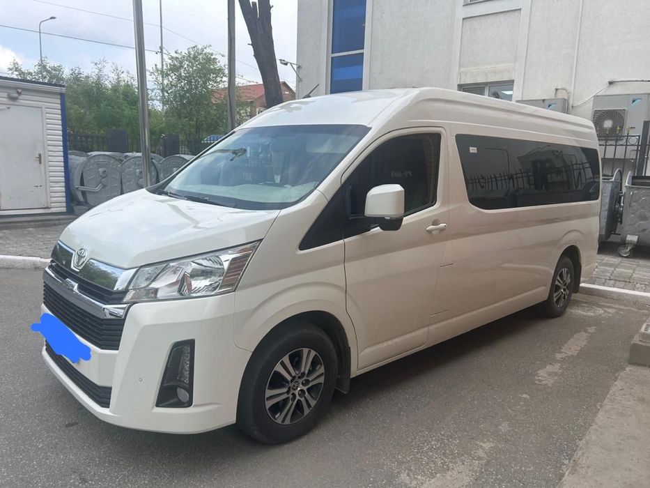 Аренда микроавтобус TOYOTA HIACE