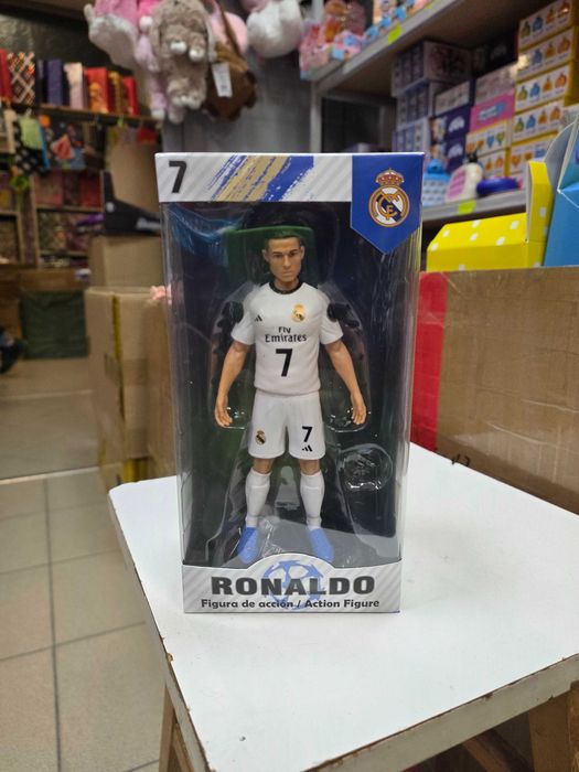 Футболна Фигурка Реал Мадрид Роналдо Cr7 2026 Ново 20см Детска играчка с екип в бяло