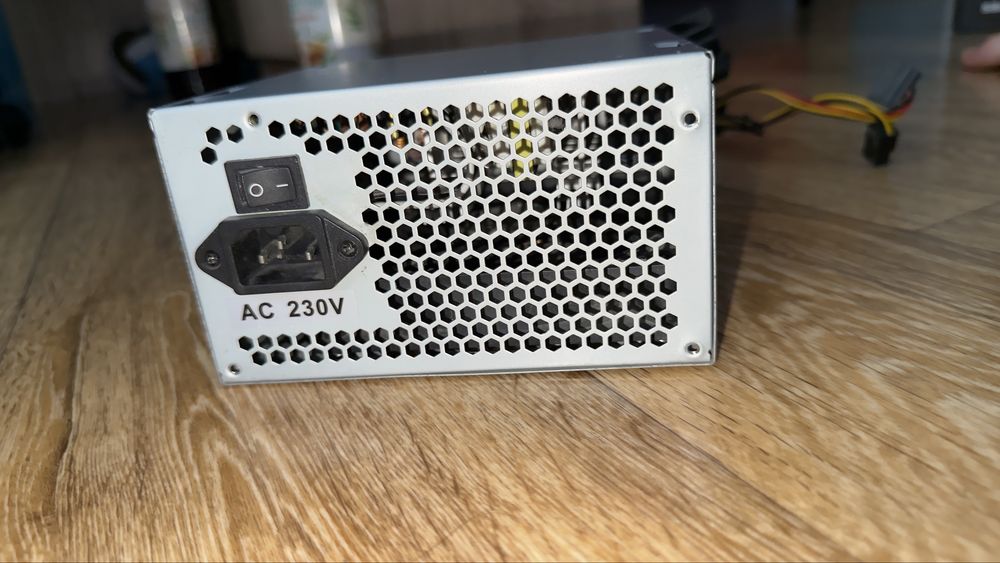 Mtech psu 550w захранване за компютър