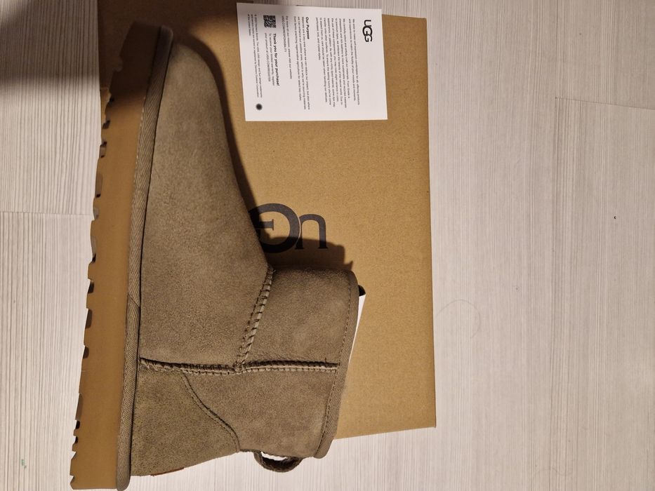 Ugg Classic Mini II