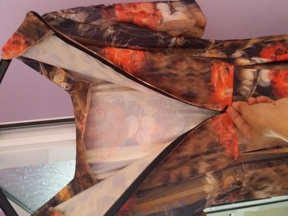 Дамска рокля М-Л нова