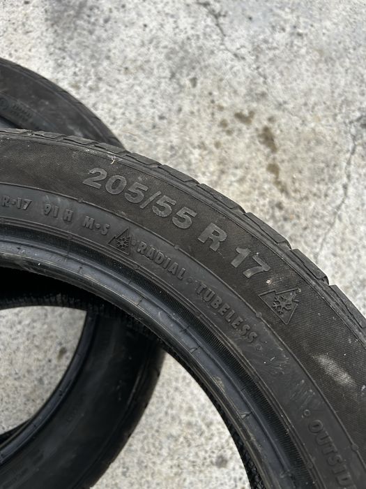 Гуми зимни Continental 205/55R17