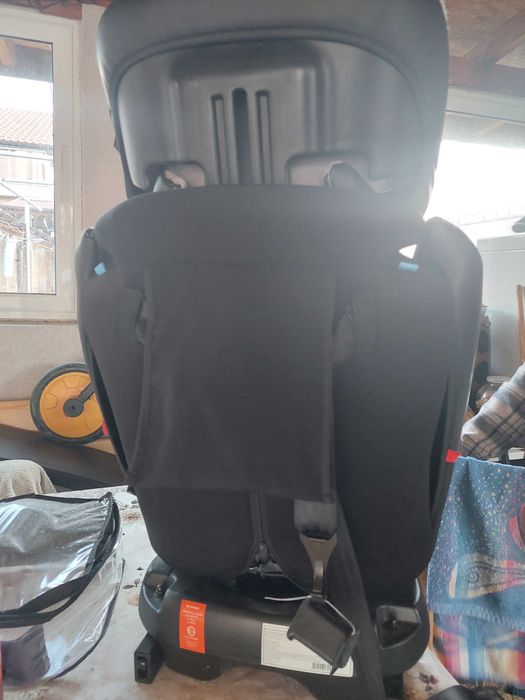 Детско столче за кола с изофикс