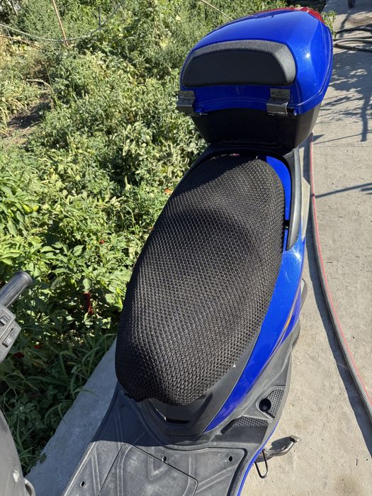 Продам скутер 150 кубов