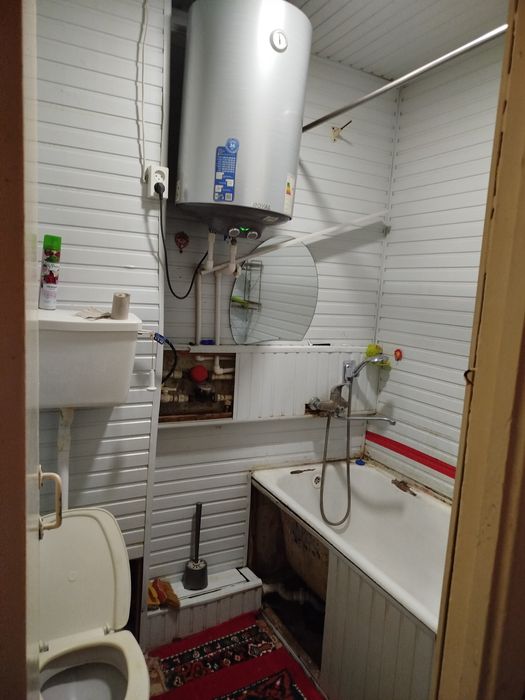 Ижарага уй 1 хона 2 хонали килинган. Хамма шароитлари Билан. Кирас яше