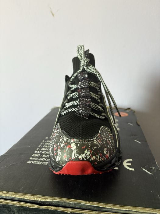 Pantofi sportivi cu suspensie