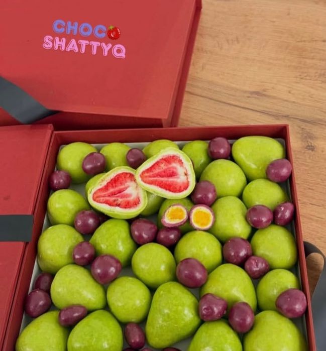 Клубника школад ақша букеттер