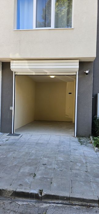 Дава се под наем Гараж / Паркомясто в София, Надежда 1 - 20 кв.м за 204 € - Снимка #1