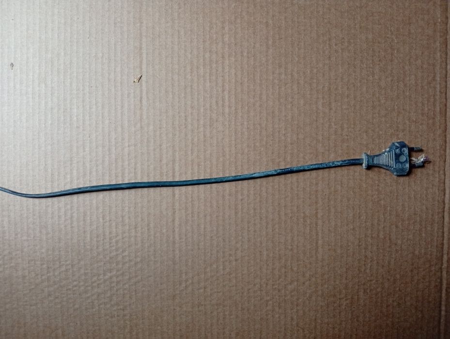 Продам телевизор (SONY)