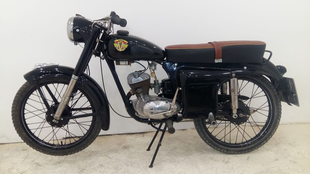 Продаётся ретро мотцикл в идеальном состоянии  М 104