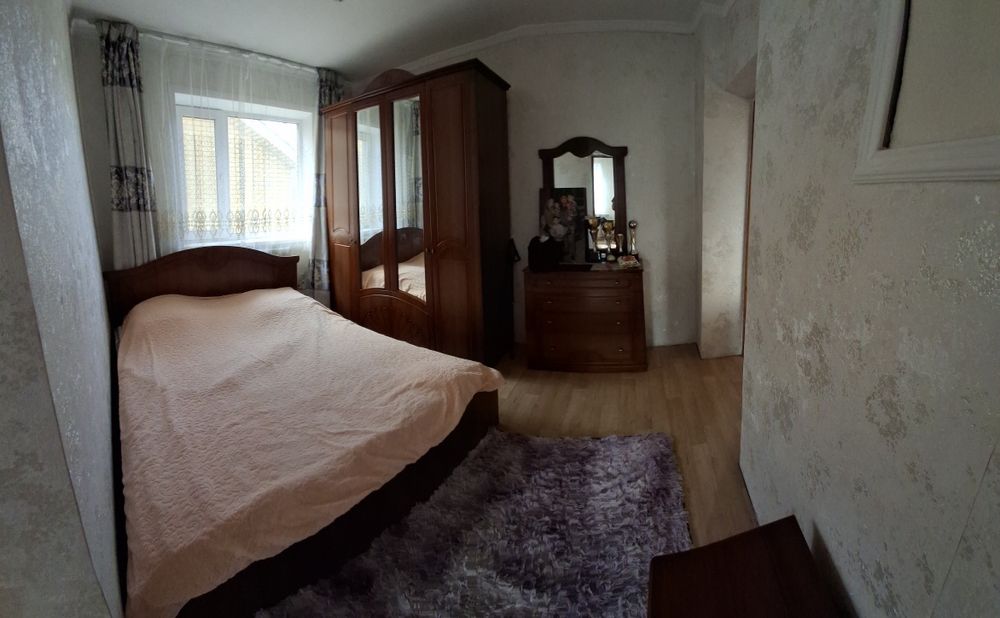 Продам спальный гарнитур