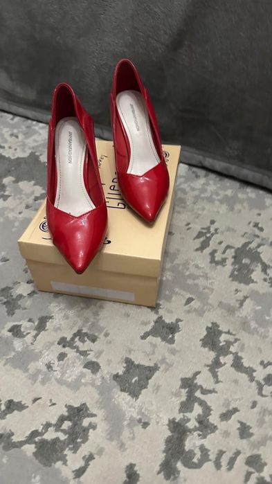 Женский туфли почти новый