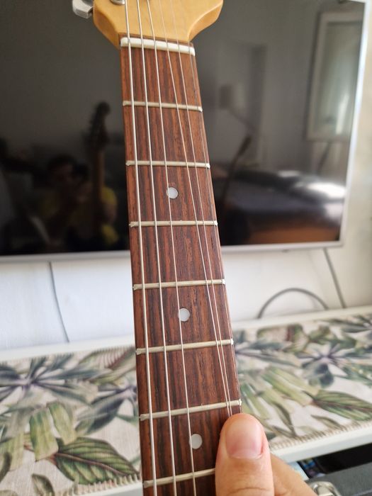 Vand chitara electrica tip Stratocaster Axman probabil Korea
