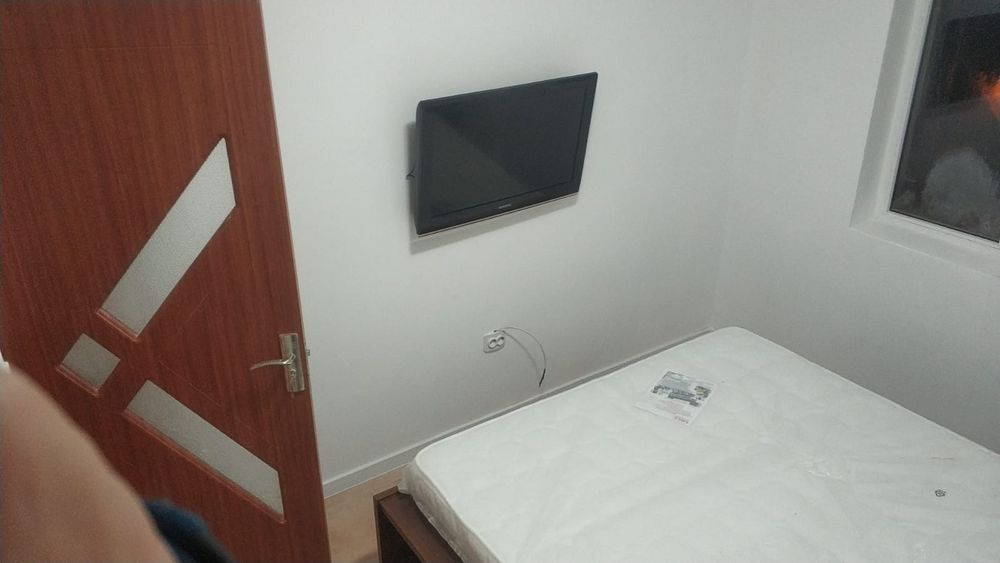 Închiriem Garsoniera in zona Pieței Râmnicu Sărat , Jud Buzău