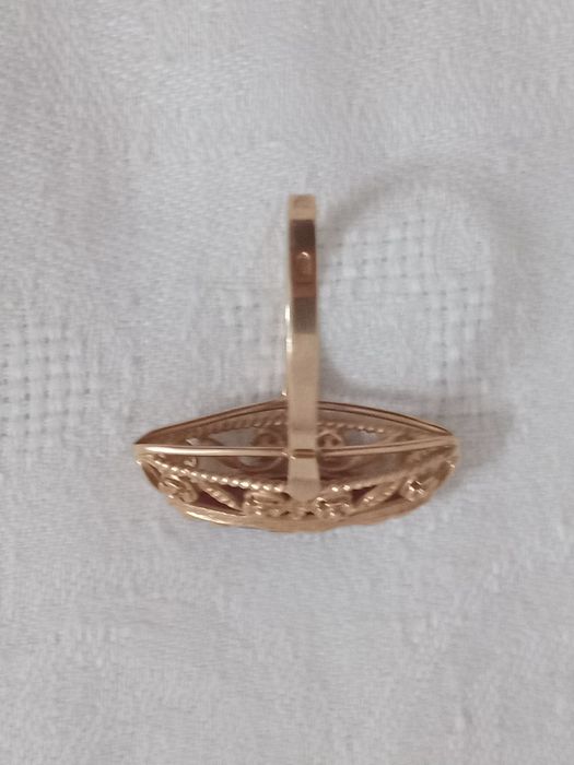 Продам золотые изделия