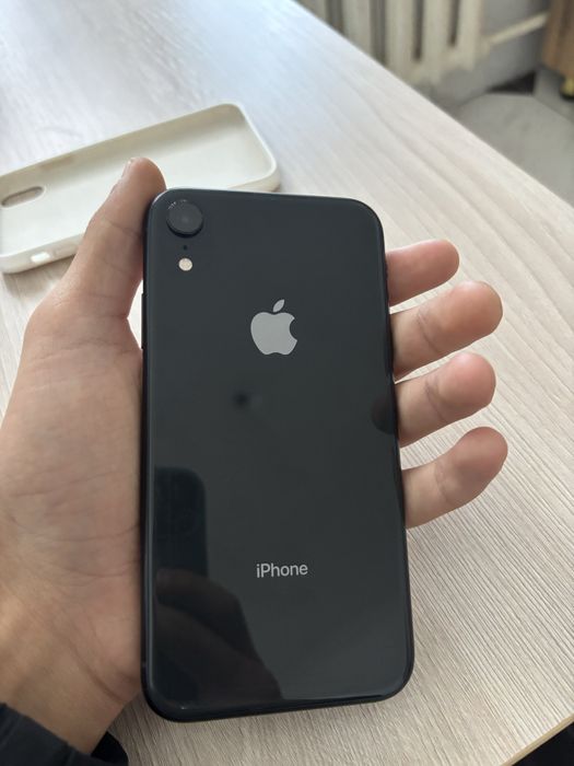 Iphone xr 64gb 77%