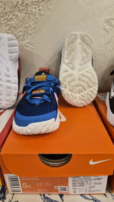 Бебешки, детски маратонки за момче Nike