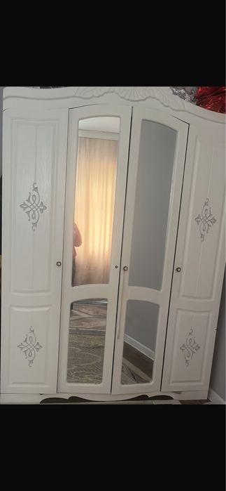 Шкаф+ комод сатылады