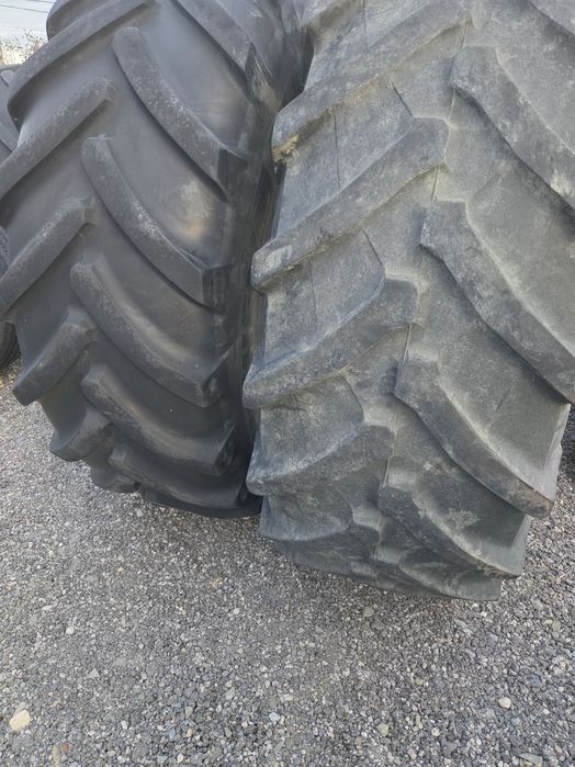 Anvelope 710 75 R 42 Michelin și Pirelli și 710 70 R 42 Mitas
