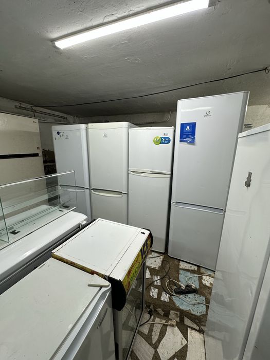 Продам холодильники