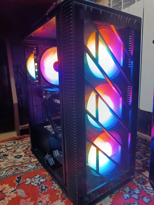 Продам компьютер с RTX 4060 TI 8GB, i5 12400f ddr4 16 gb ssd 256