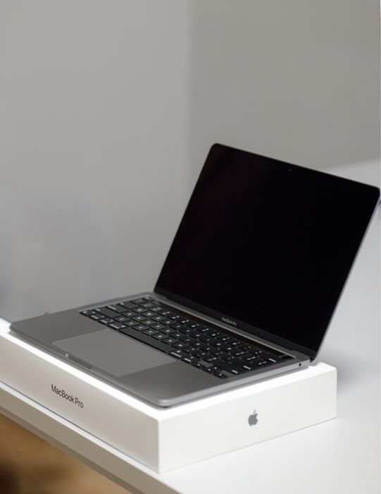 MackBook Pro 13 M2