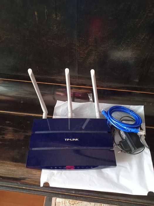 Vand router wifi TP-LINK  model  WR1043ND
