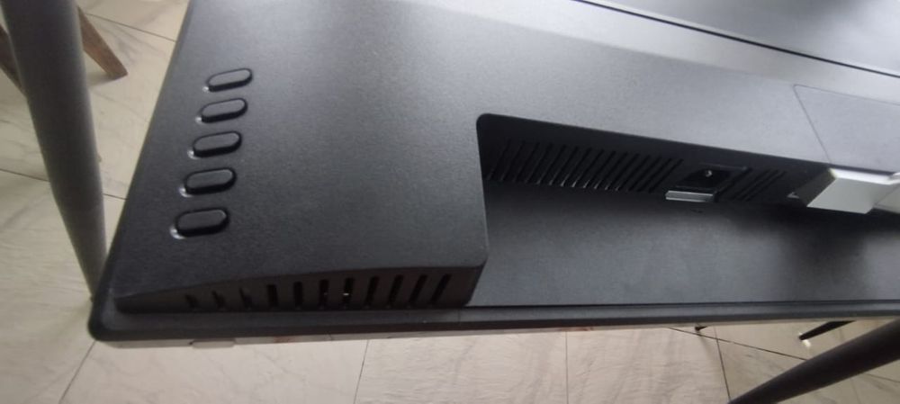 Монитор hp32 продам