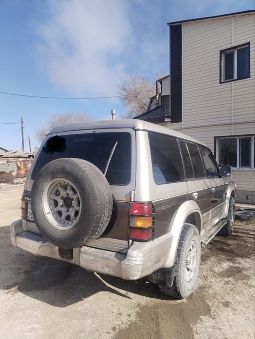 Срочно Продаю Mitsubishi Pajero 1996