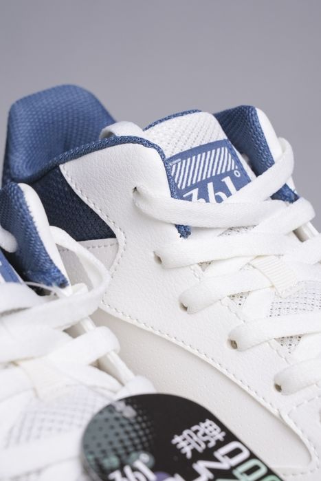 Оригинальные кроссовки 361° 43 размер