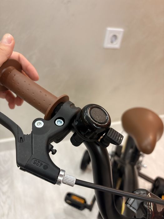 Чисто ново колело 12 цола Sjoef Амстердамско производство