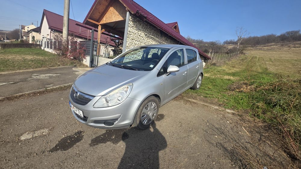 Opel corsa 1.2 benzină