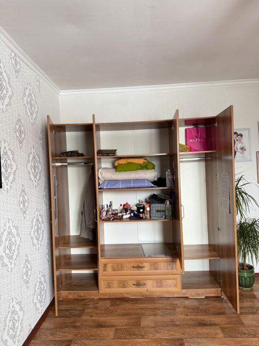 Продам шкаф в хорошем состоянии