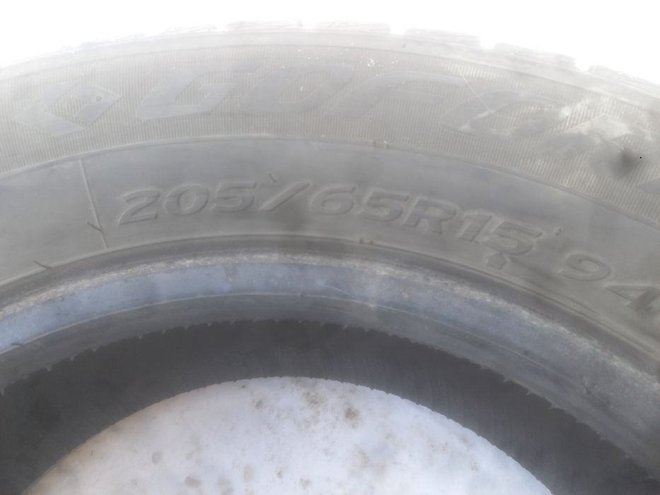 Продам шины зимние