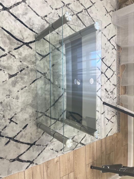 Столик под телевизор