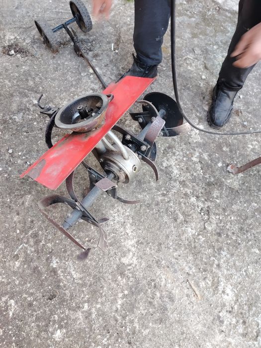 Продавам Мотоколтиватор(мотофреза) Briggs and Stratton