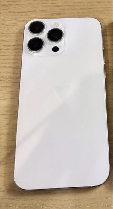 Iphone 16 PRO 1 Tb, white titanium, 0 minute, liber in orice retea !