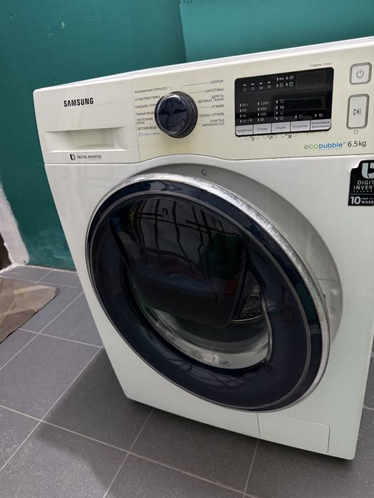 Продам стиральную машинку.